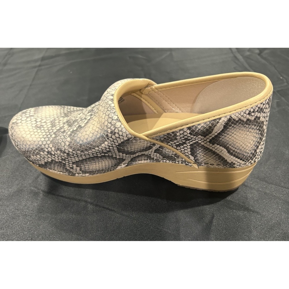 Dansko Size 40 9 XP 2.0 grey-and-white snakeskin leather Clogs Women's Shoes - Picture 4 of 8